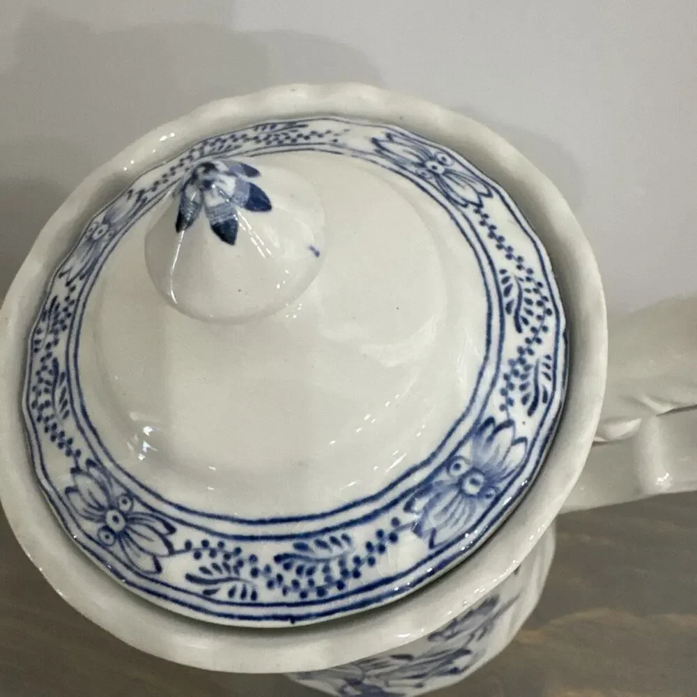 WOODS & SONS IRONSTONE OLD VIENNA / BLUE ONION COFFEE POT 1970